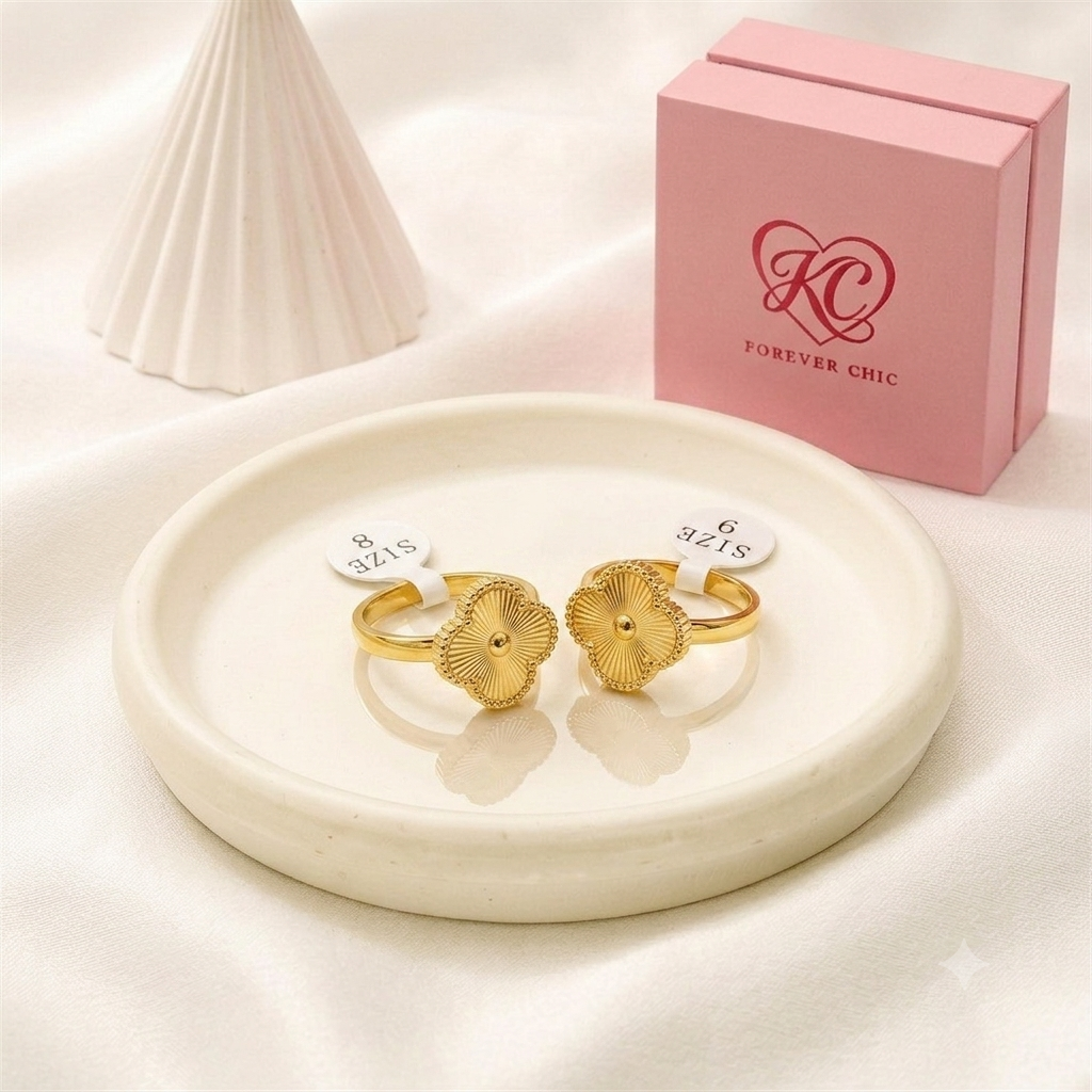 Guilloché Clover Ring