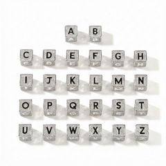 Collier Cube Initial