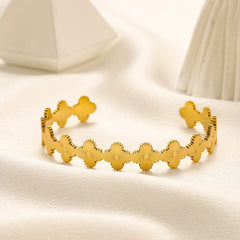 Clover Statement Open Cuff Bangle