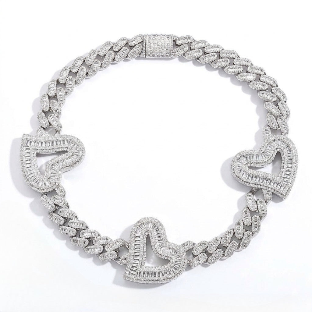 Collier à trois cœurs