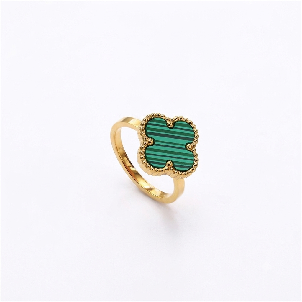 Green Clover Ring